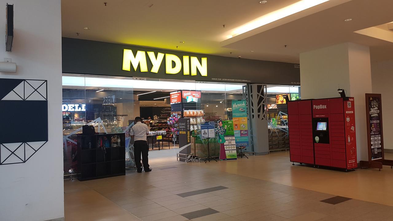 Utropolis By Miric Apartment Shah Alam Bagian luar foto