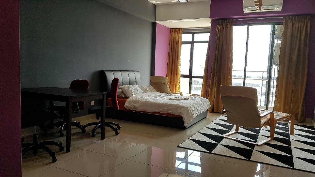 Utropolis By Miric Apartment Shah Alam Bagian luar foto